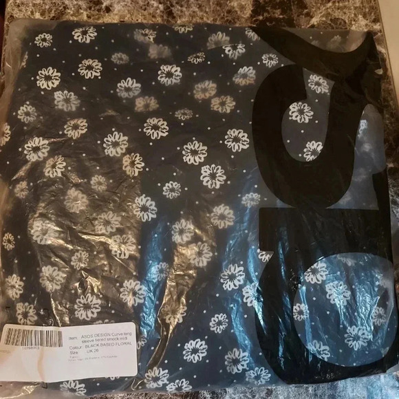 ASOS | Curve Long Sleeve Tiered Smock Midi Dress in Black &  White Floral Print - Picture 11 of 15